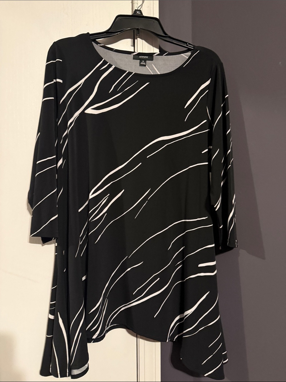 Alfani Black and White Printed Long-Sleeve Blouse